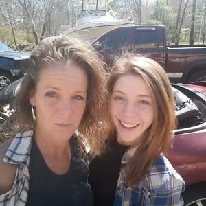 Meet your Posher, Mia